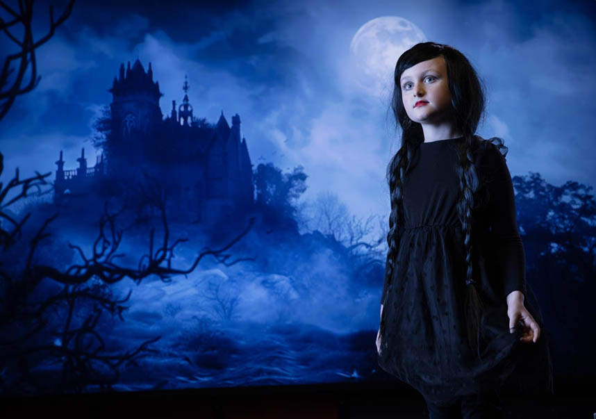 Flash Frames portraits creating unlimited backgrounds in our portraits with AI  