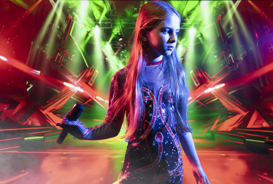 Flash Frames portraits creating unlimited backgrounds in our portraits with AI  