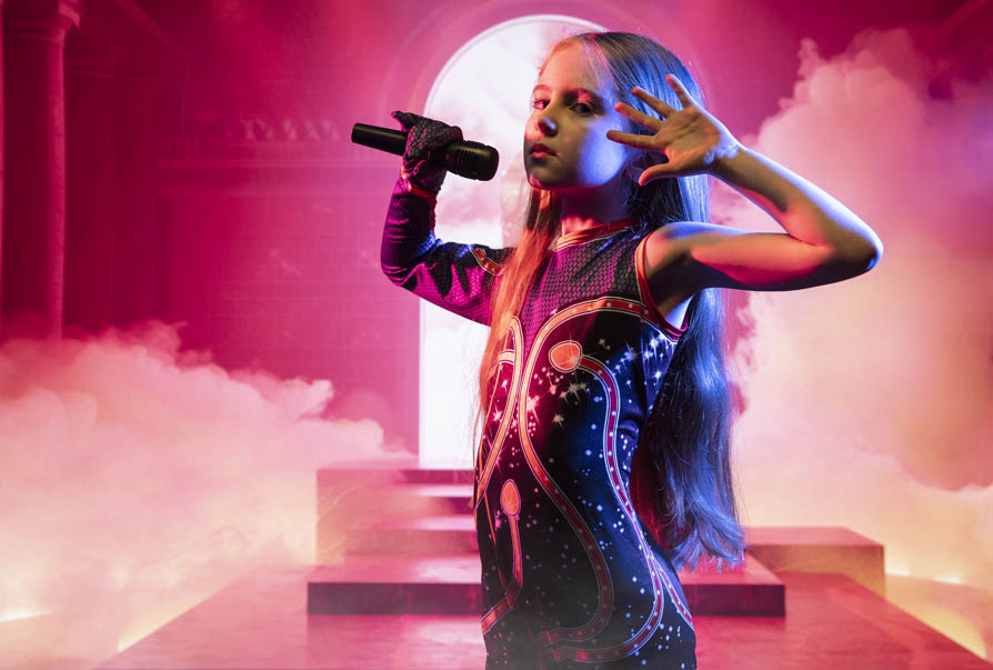 Flash Frames portraits creating unlimited backgrounds in our portraits with AI  